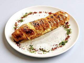 Відкритий хачапурі з мʼясом (420 г)