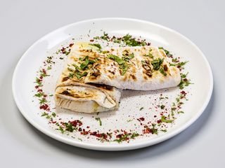 Лаваш із сиром сулугуні (250 г)