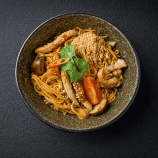 Локшина Том Ям з куркою (380г)