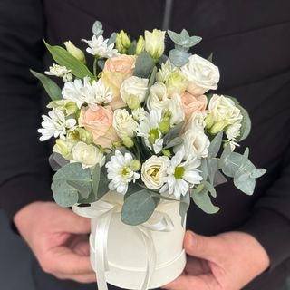 Мікс світлих квітів в коробці (Міні)