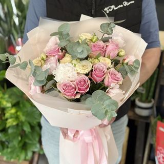 Букет-мікс ніжно-рожевих квітів "Натхнення"