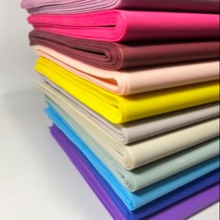 Пакування квітів у флористичний кафін