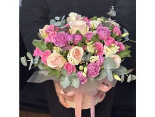 Бокс рожевих квітів "Від флориста"