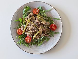 Салат Самі Хорци (300г)