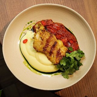 Шакшука з курочкою гриль