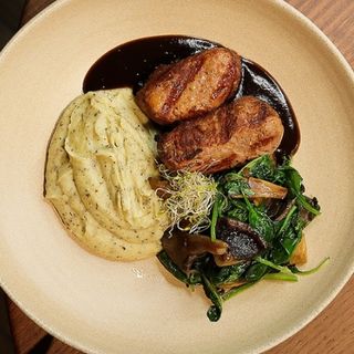 Філе свинини з трюфельним пюре