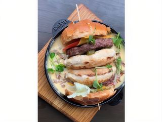 Бургер У Сирній Ванні (400г)