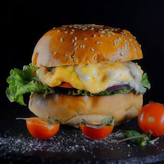 Бургер курячий 4 сири