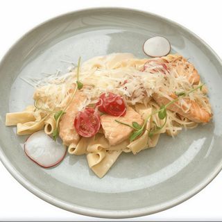 Паста з лососем