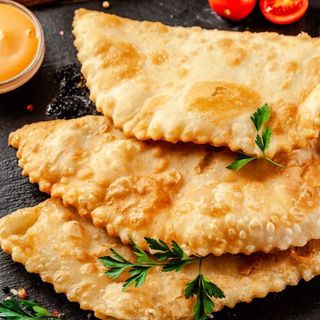 Чебурек по-аджарськи