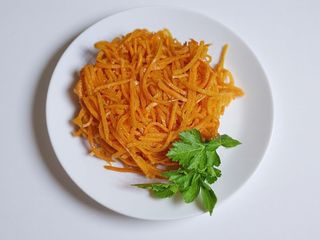 Салат Морква по- корейські (200г)