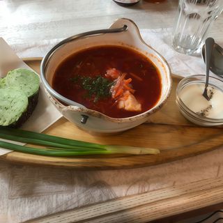 Борщ (300/50/30)