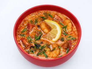 Том ям морепродукти