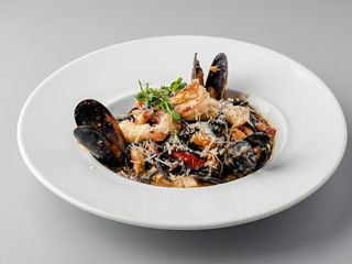 Спагеті Неро з морепродуктами (450г)