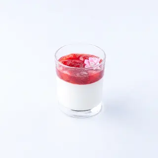 Панакота полунична