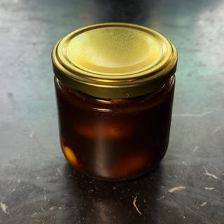 Яйця перепелині мариновані в соусі теріякі