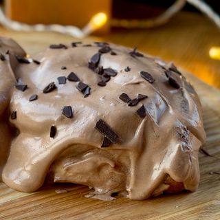 Сінабон з шоколадним кремом