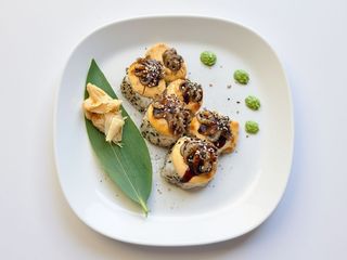 Запечений з восьминогом та крабом