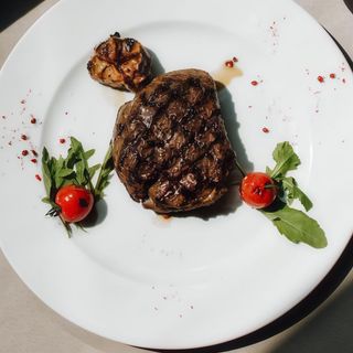 Медальйони з яловичини 