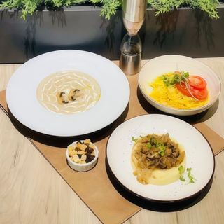 Комплексний обід