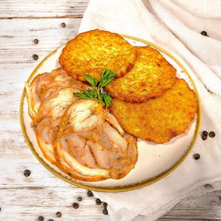 Деруни з курочкою печеною(250 грам)