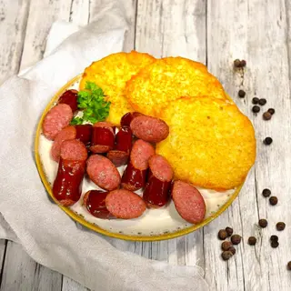 Деруни з ковбасками(250 грам)