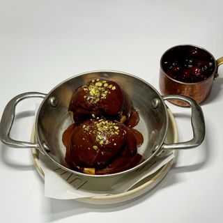 Профітролі з кремом та шоколадом