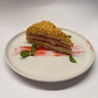 Наполеон з малиновим конфі