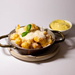 Попкорн з цвітної капусти з сиром пармезан