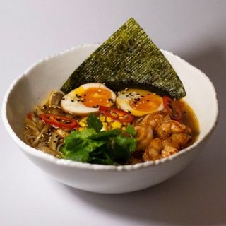 Рамен з креветкою