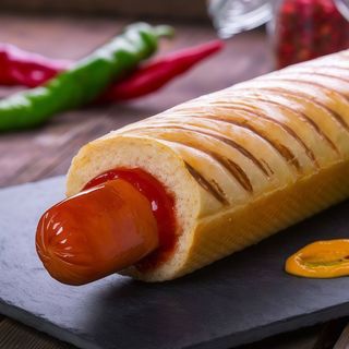 Французький Хот-Дог з класичною сосискою