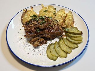 Ребра BBQ з печеною картопелькою (450г)