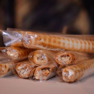 Трубочки зі згущеним кремом