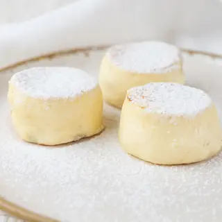 Сирнички зі сметаною (130г)
