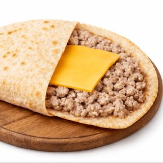 Янтик зі смаженою свининою та сиром