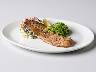 Філе сома з овочами (120/200г)