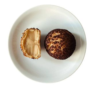 Тістечко Шу Солона карамель (50г)