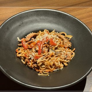 Вок Локшина зі свининою