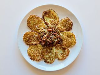 Деруни смажені зі шкварками