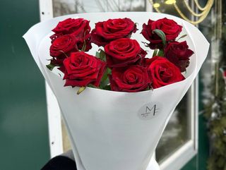 Букет червоних троянд 9 шт