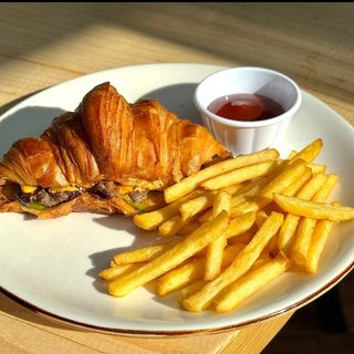 Круасан бургер(370г)