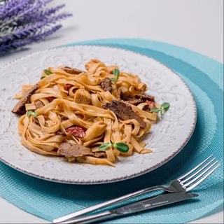 Удон з куркою та яловичиною, 300 г