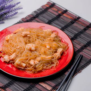 Харусаме з креветкою та сьомгою (300г)