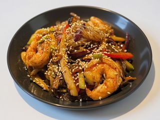 Фунчоза з морепродуктами (360g)