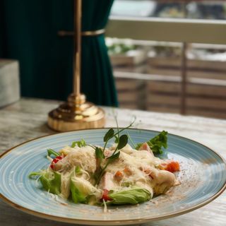 Салат Цезар з лососем (220г)