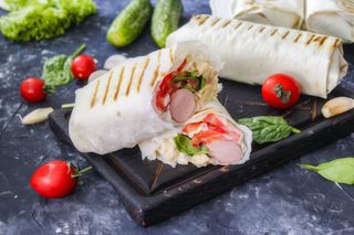 Сосиски подвійні в лаваші (380г)