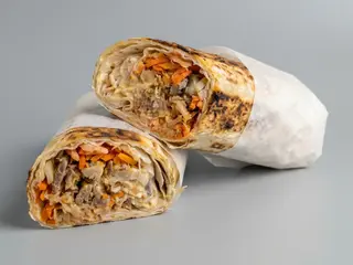 Шаурма КОРОЛІВСЬКА з телятиною (715г)