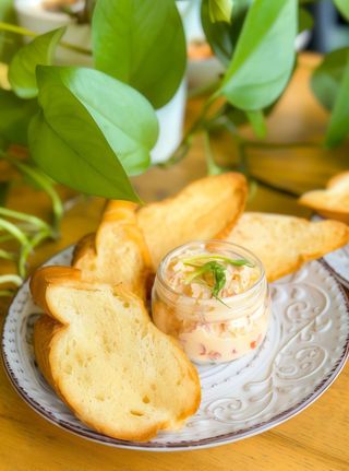 Рієт з слабосоленим лососем (100/50г)