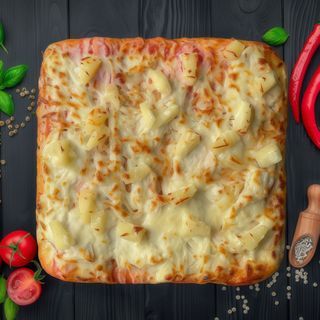 Піца Курка та ананас (540г)