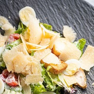 Салат Цезар (200г)